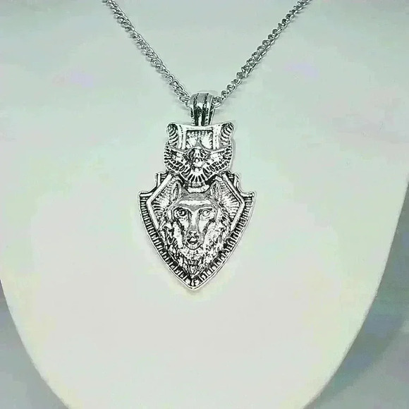 NWOT Eagle Wolf Shield Necklace - Picture 1 of 4